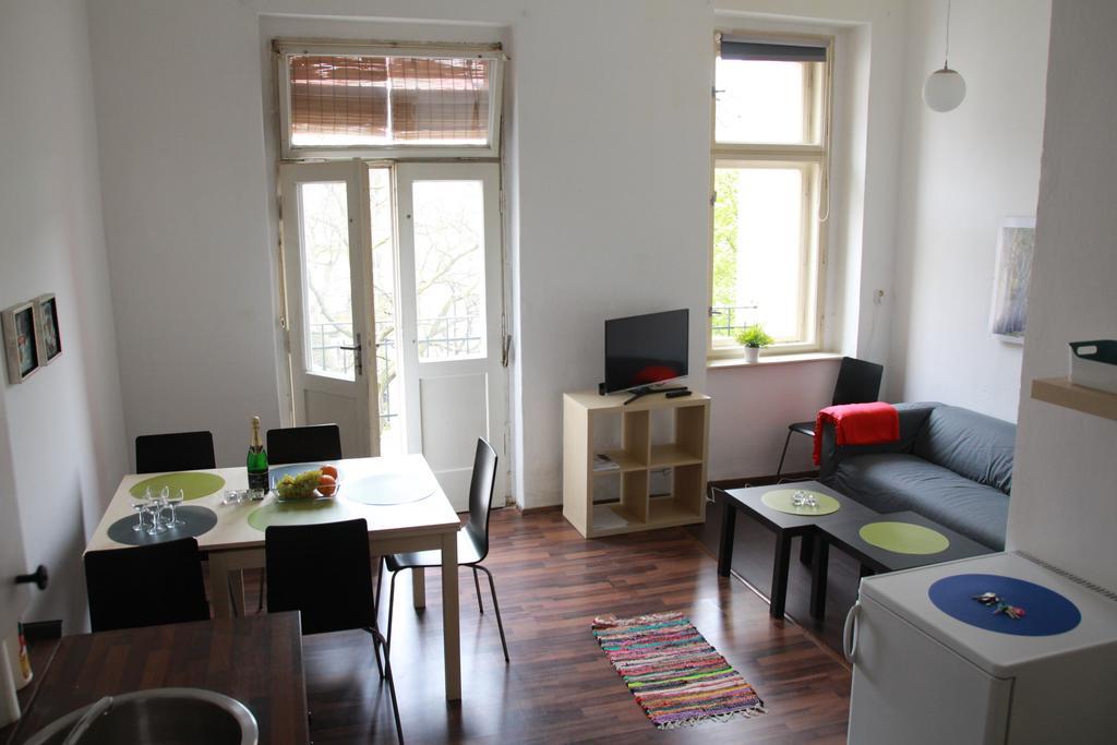 Apartment Rimska 34 Praga Zewnętrze zdjęcie