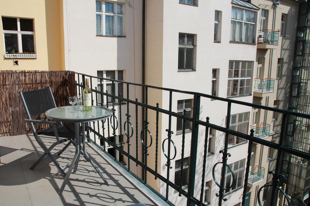 Apartment Rimska 34 Praga Zewnętrze zdjęcie